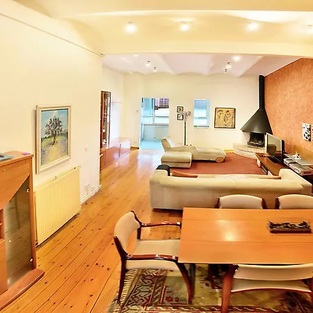Devesa Apartment *